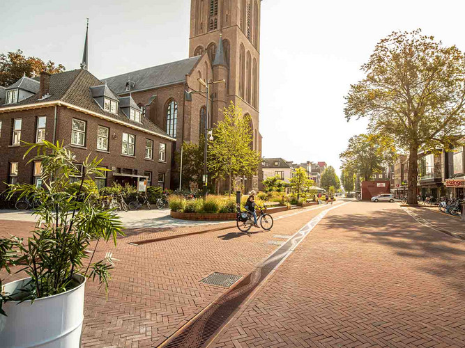 Hengelo city centre with ACO drainage solutions in Corten steel