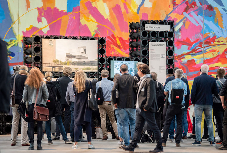 During „Best practice dialogue – draft and detail“, six reference objects were presented by the respective architects
