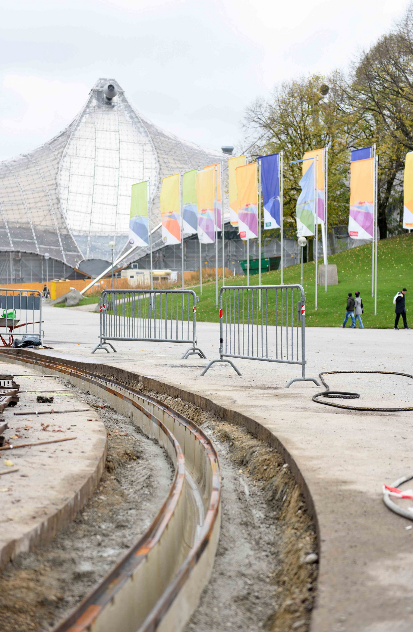 Einbau der ACO Drain Olympiarinne 72