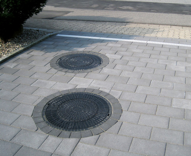 SAKU manhole cover made of plastic