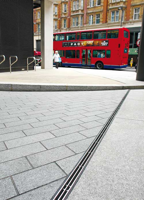 Slotted frame Triple in London, UK