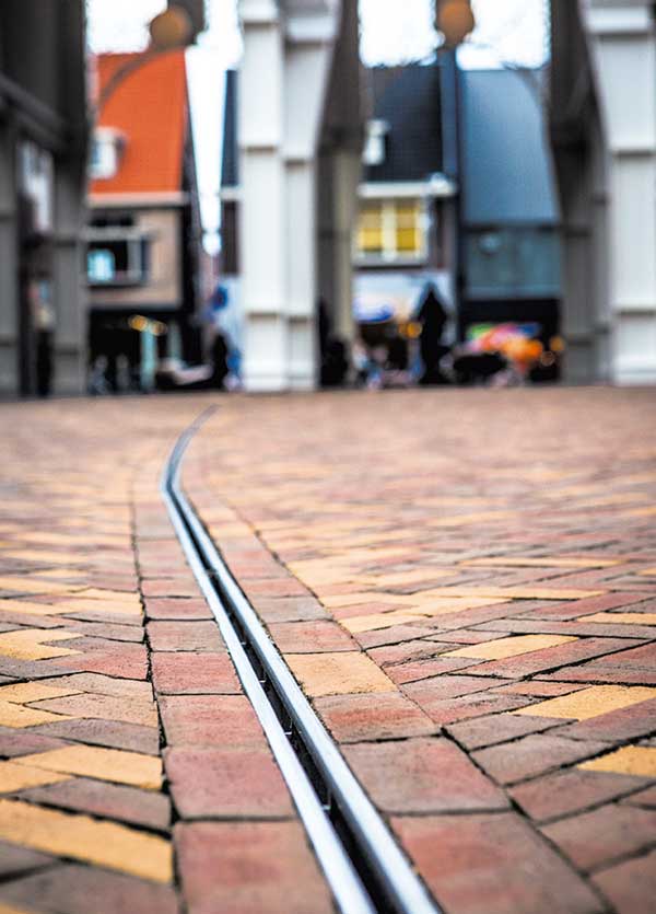 Schlitzrahmen "Strip" in Veenendaal, Niederlande