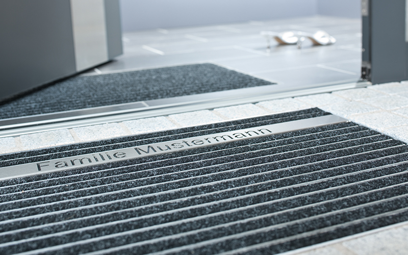 Door mat with customised name